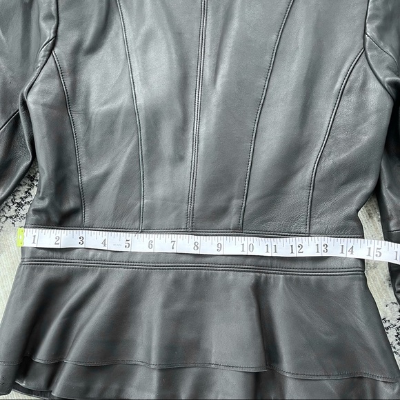 💔 SOLD 💔 White House Black Market Black Leather Peplum Jacket - Picture 4 of 13